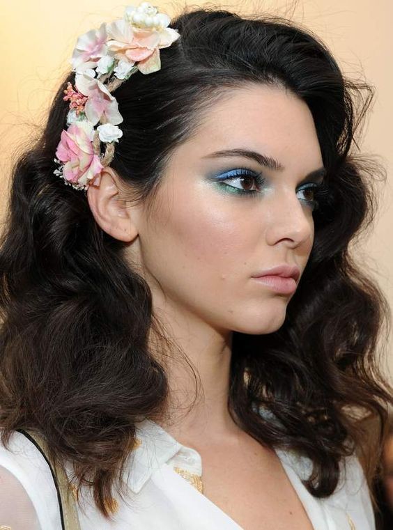 42 Coiffures de mariage pour cheveux mi-longs 40 42 Coiffures de mariage pour cheveux mi-longs 40
