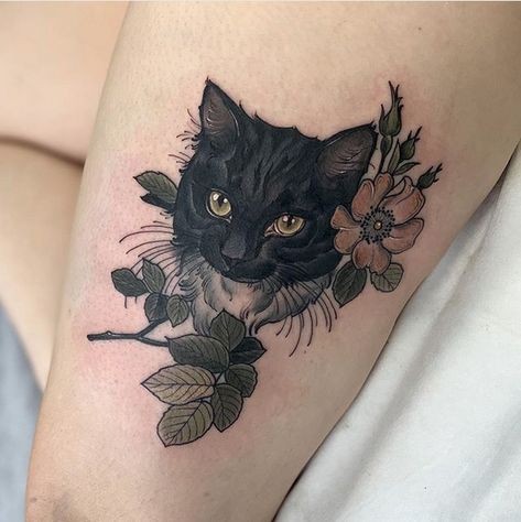 27 top idées de tatouages chat noir pour s'inspirer 5
