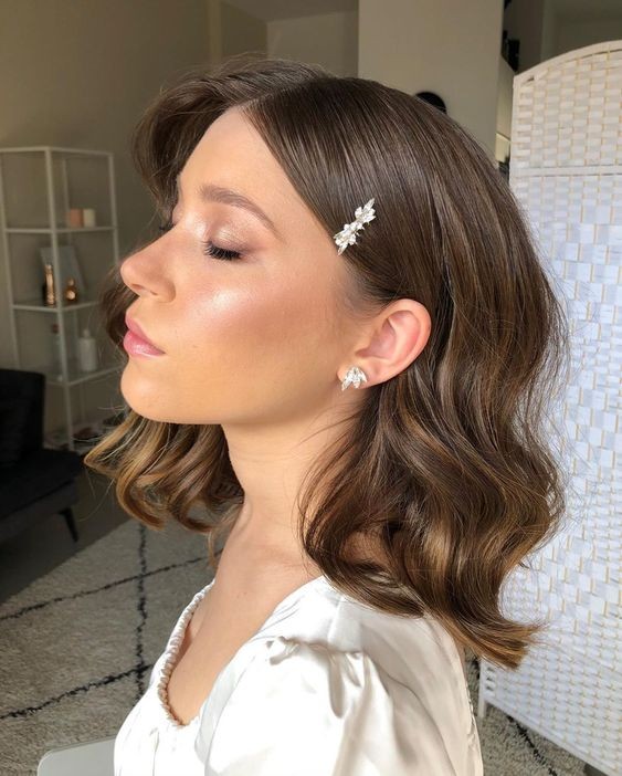 42 Coiffures de mariage pour cheveux mi-longs 8 42 Coiffures de mariage pour cheveux mi-longs 8
