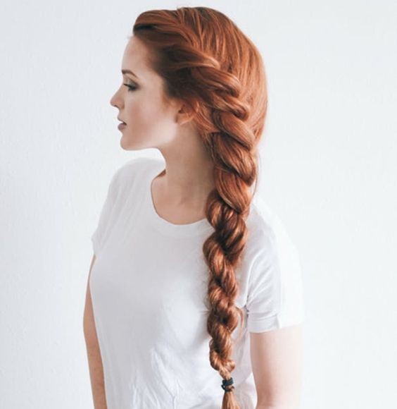 33 Coiffures de mariage bohèmes pour cheveux mi longs 1