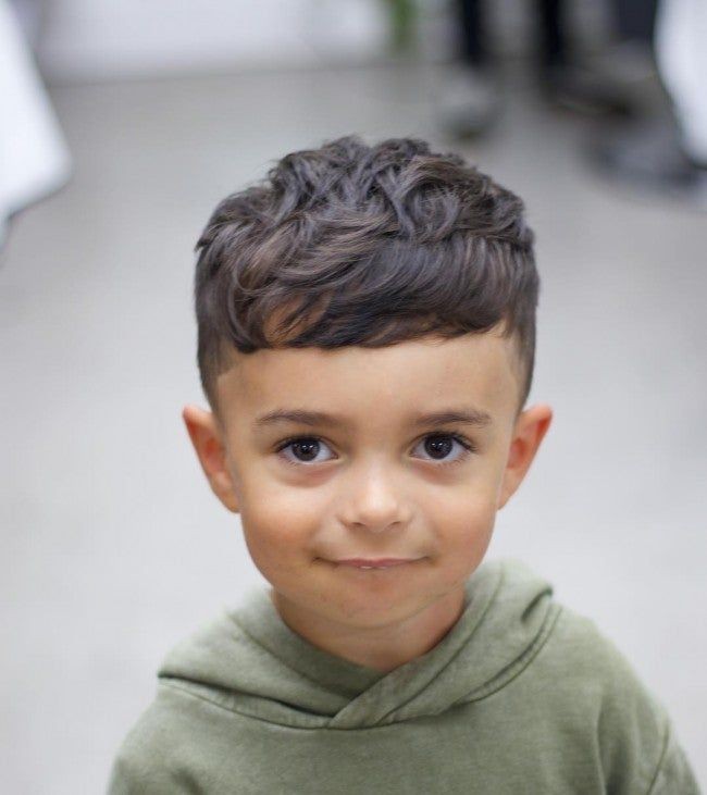 44 top idées de coupes de cheveux pour enfant 6