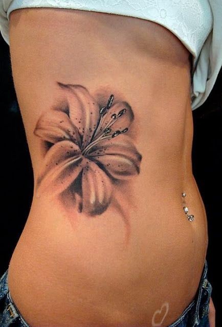 50 top idées de tatouage fleur de lys + significations. 15