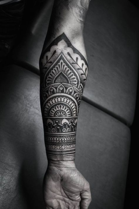 49 top idées de tatouages maori avant bras 1