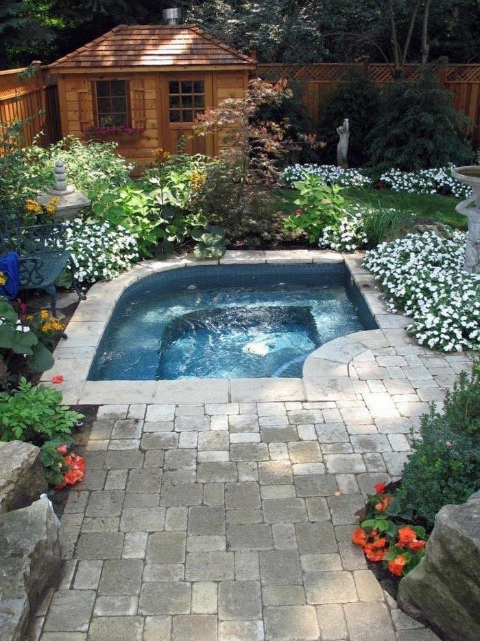 21 top idées de petites piscines pour les petites terrasses 2
