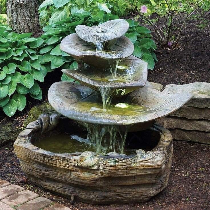 16 top idées de fontaines de jardin 6