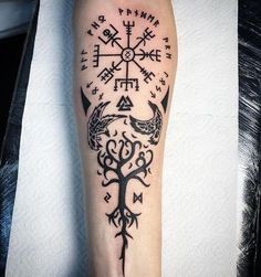 55 top idées de tatouages viking & leurs significations 12