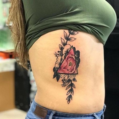 36 tatouages cote femme pour sublimer une cote 37 36 tatouages cote femme pour sublimer une cote 37