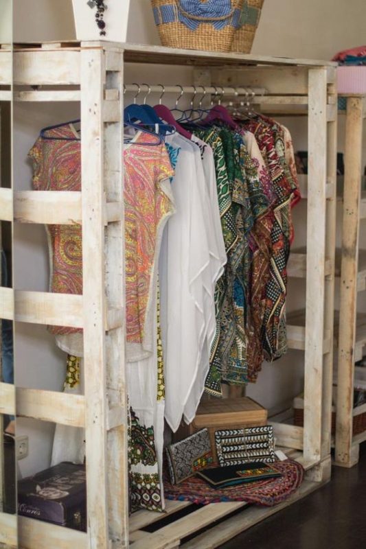 21 idées pour créer un dressing en palette 11 21 idées pour créer un dressing en palette 11