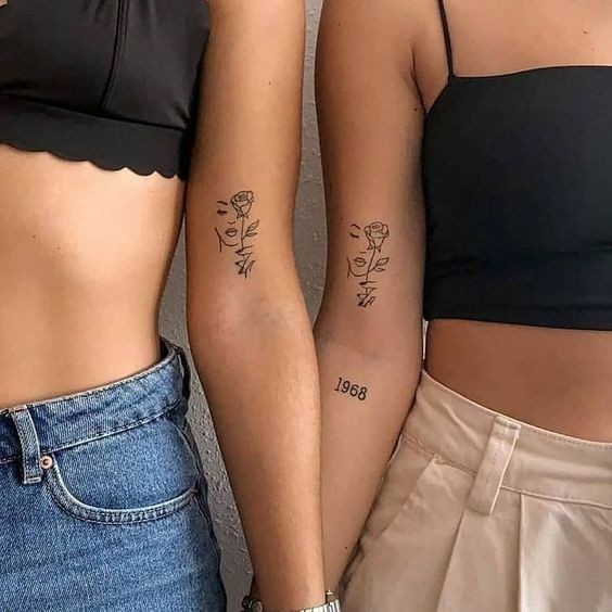 Les 100 plus belles idées de tatouages minimalistes pour femmes 4