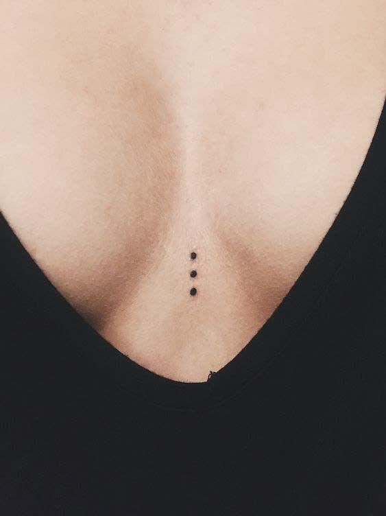 Les 100 plus belles idées de tatouages minimalistes pour femmes 43