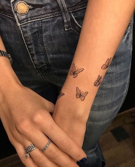 Les 100 plus belles idées de tatouages minimalistes pour femmes 64