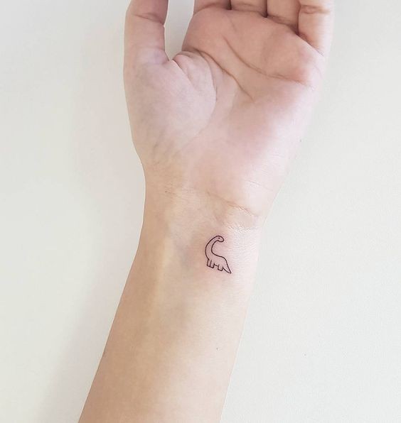 Les 100 plus belles idées de tatouages minimalistes pour femmes 98