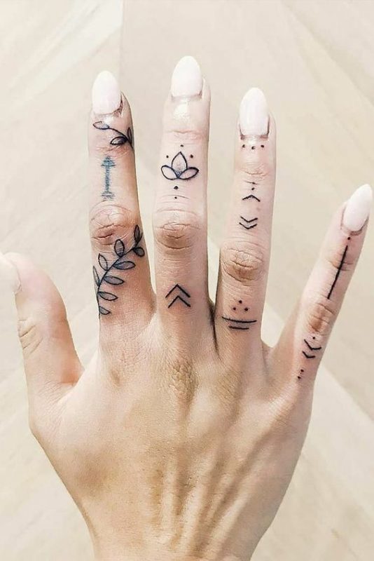 18 top idées de tatouages main qui sublimeront vos mains 4