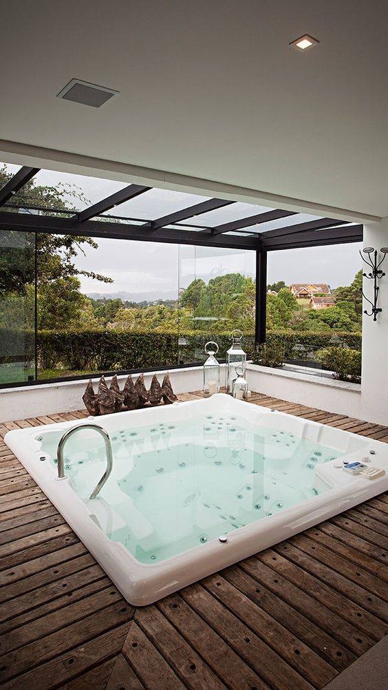 11 top idées de jacuzzi d'intérieur pour s'inspirer 8