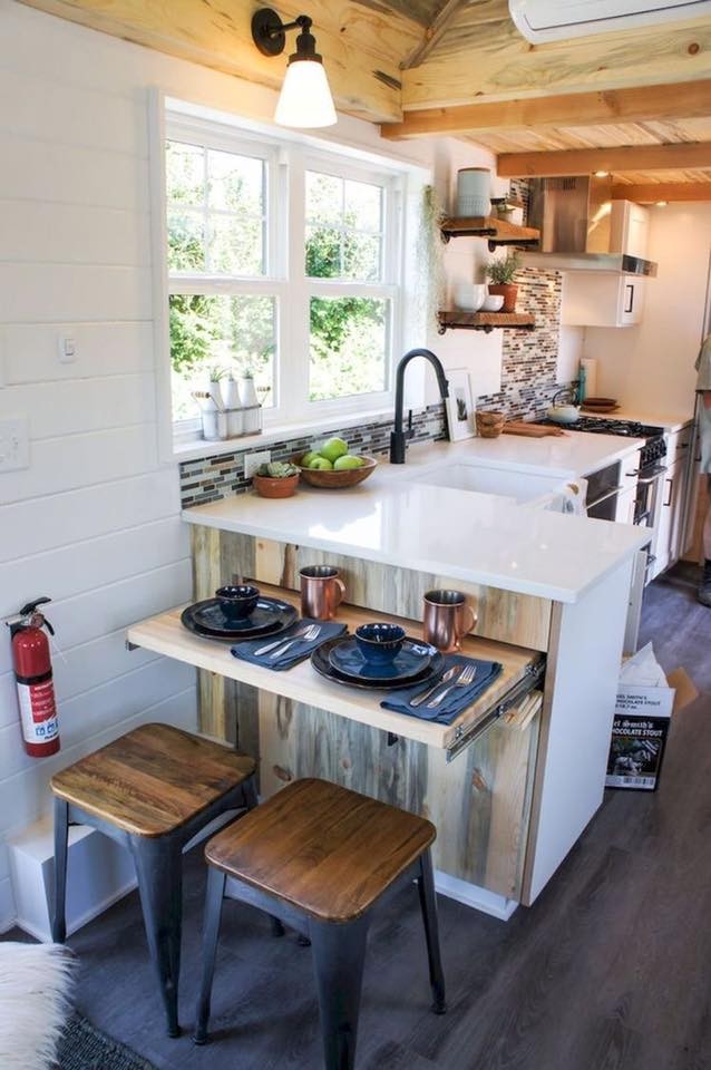 12 idées de cuisines en bois idéales pour les petits espaces 6
