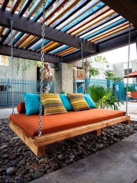 15 meubles suspendus pour décorer votre maison avec style 1