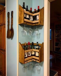 17 idées pour faire un minibar mural avec du bois 5