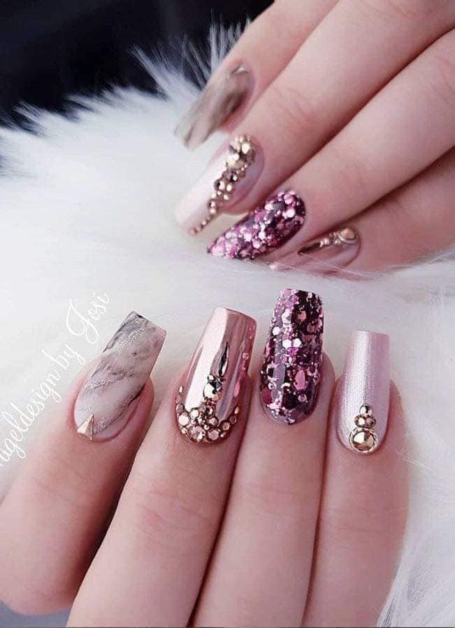 17 top idées d'ongles avec effet miroir 8