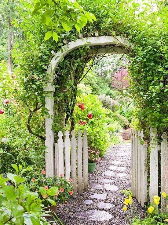 19 conceptions d'arches de jardin pour s'inspirer 5