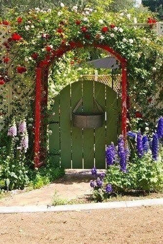 19 conceptions d'arches de jardin pour s'inspirer 12