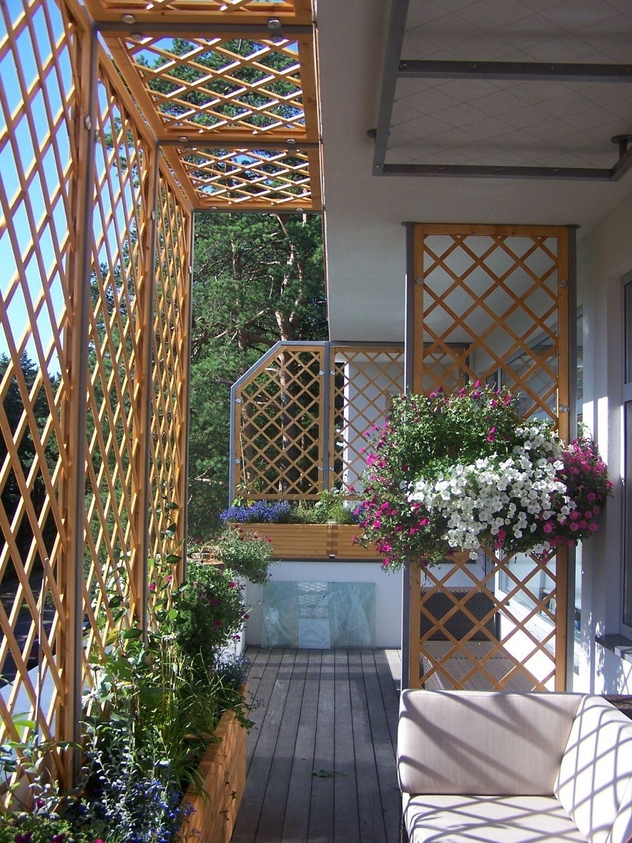 20 superbes idées pour décorer votre balcon avec des fleurs 9