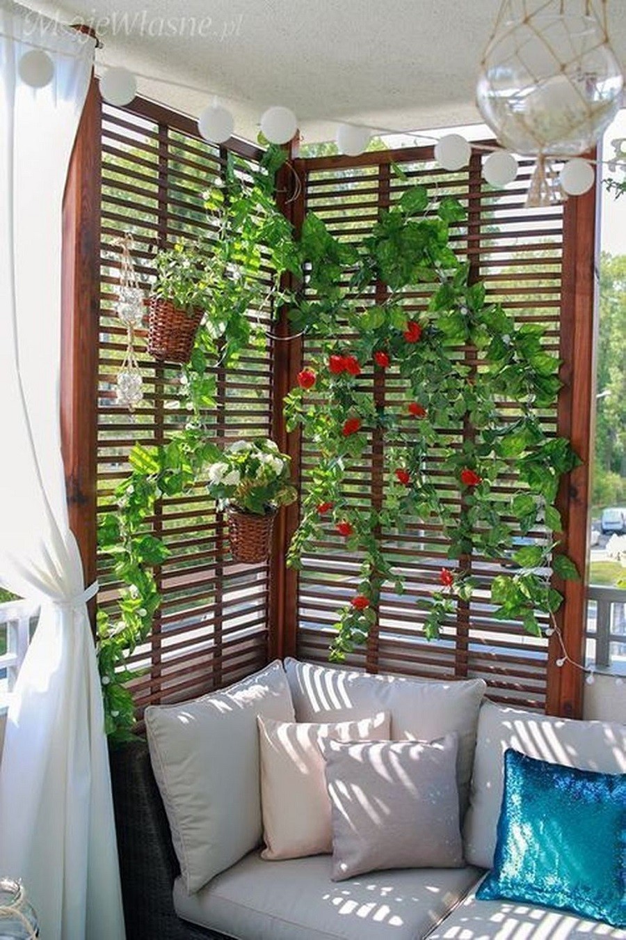 20 superbes idées pour décorer votre balcon avec des fleurs 10