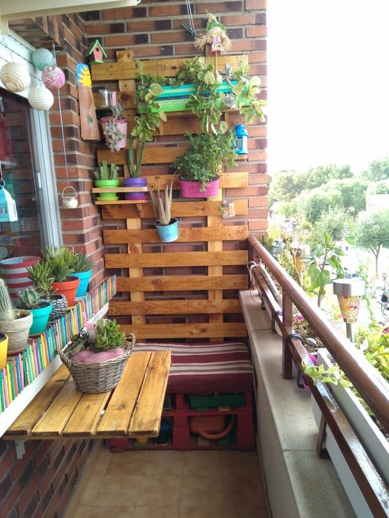 28 idées de tables pour balcon pour bien recevoir vos amis 27