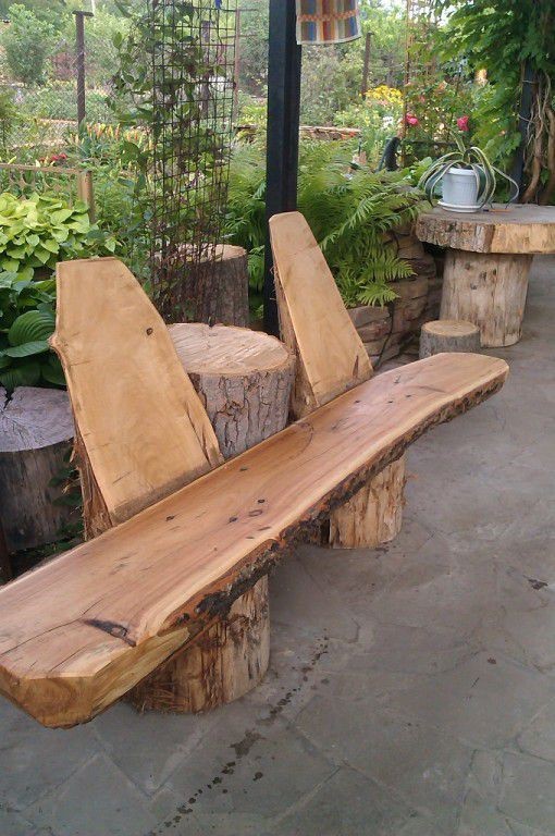 33 idées de bancs, tables & chaises en bois brut 27