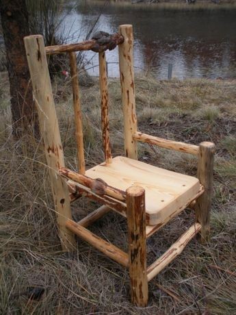 33 idées de bancs, tables & chaises en bois brut 5