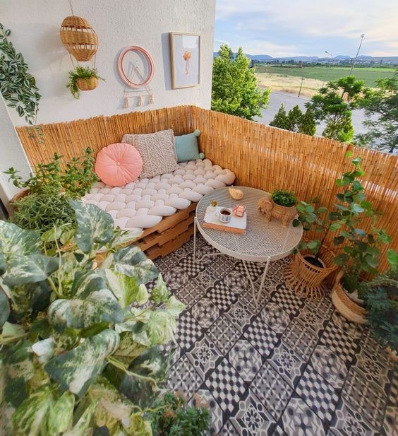 38 idées pour décorer une petite terrasse avec des palettes 9