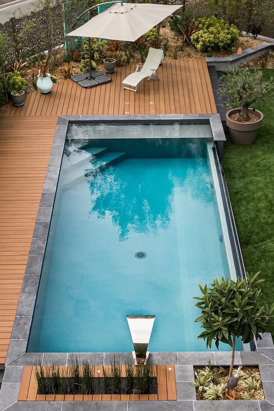 42 idées de piscines en bois qui font rêver 19