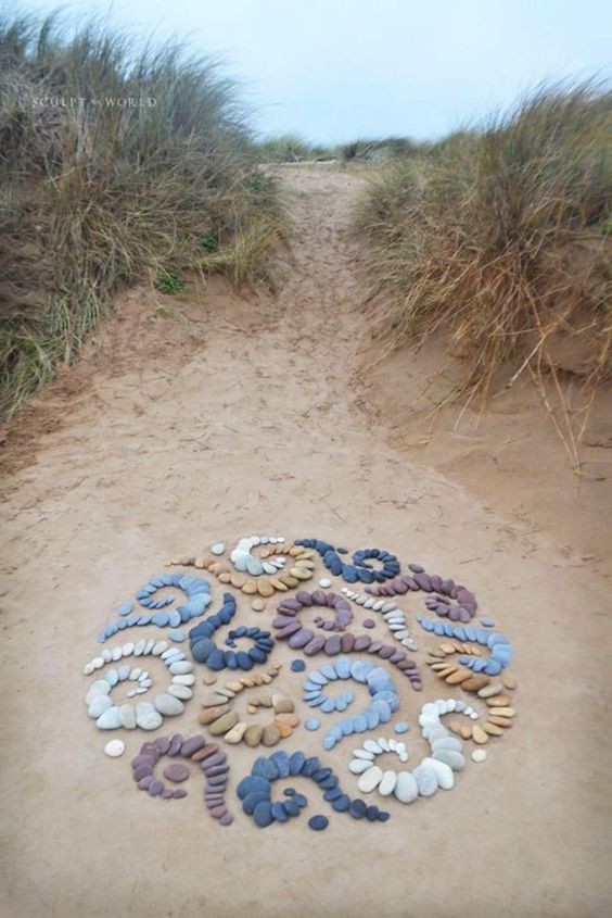 47 idées d'art à faire avec des galets sur la plage cet été 3