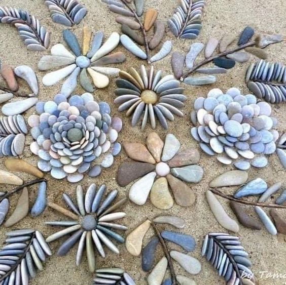 47 idées d'art à faire avec des galets sur la plage cet été 10