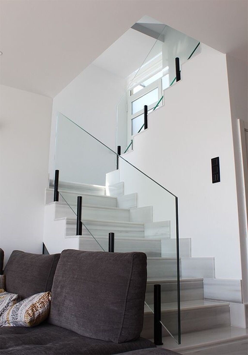 59 idées de designs d'escaliers modernes pour s'inspirer 17