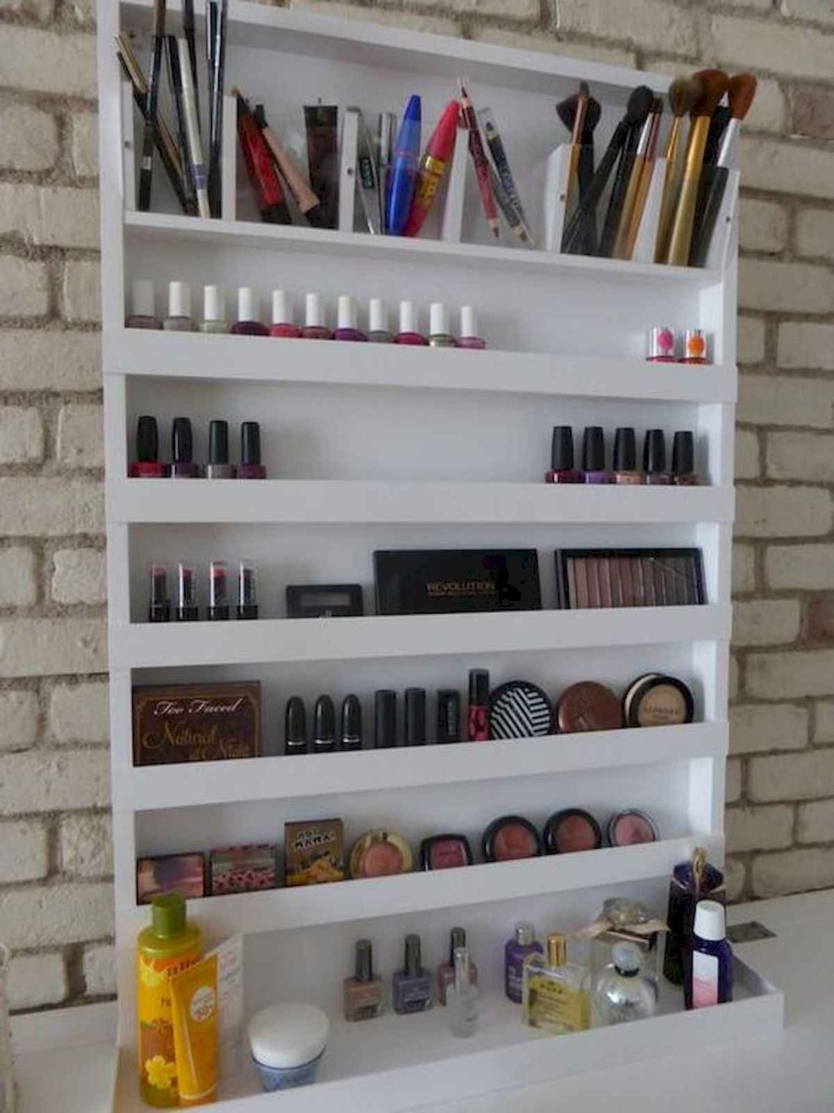 59 idées pour aménager son coin beauté 13