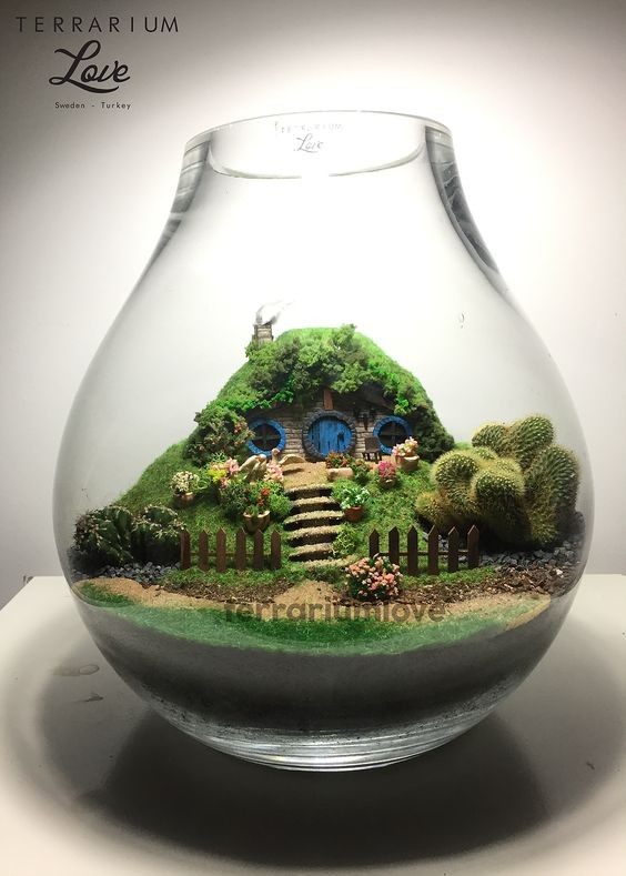 41 idées de mini jardins dans des bocaux en verre 30