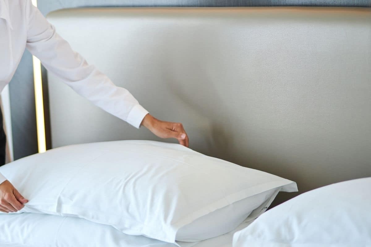 Comment nettoyer et blanchir un oreiller jauni ? 3 Comment nettoyer et blanchir un oreiller jauni ? 3