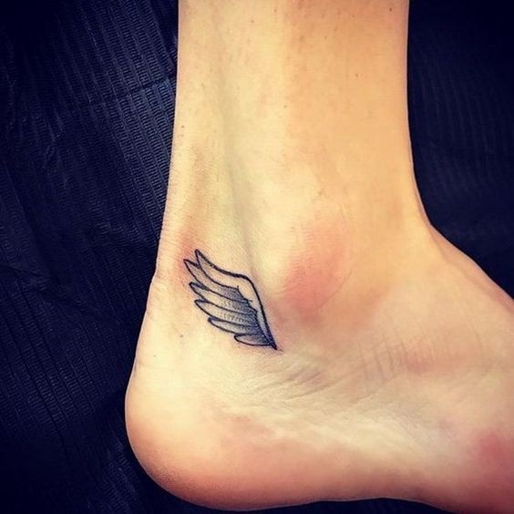 Les 44 plus belles idées de tatouages ailes d'ange 4