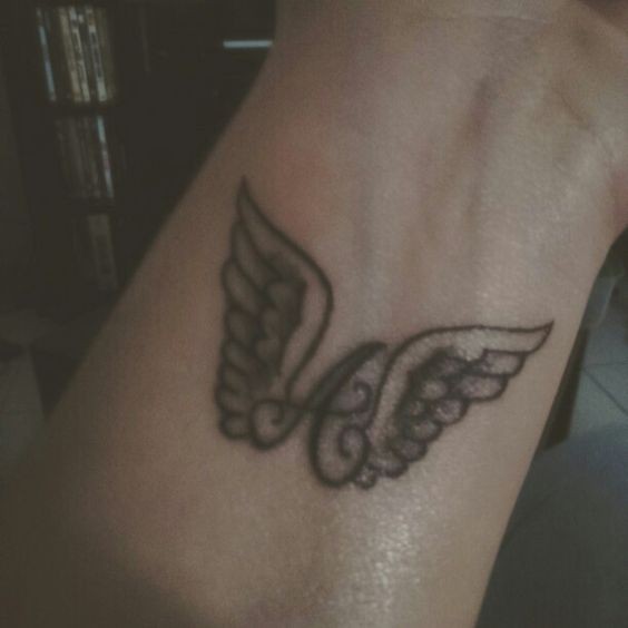 Les 44 plus belles idées de tatouages ailes d'ange 9