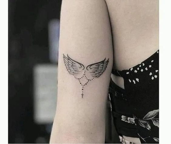Les 44 plus belles idées de tatouages ailes d'ange 41
