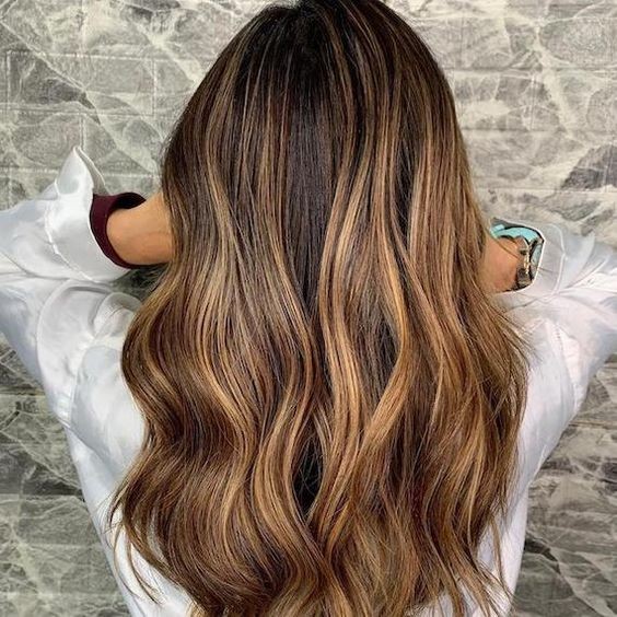 50 balayages caramel qui rendent une femme irrésistible 20