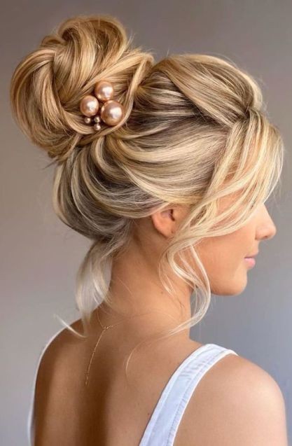 61 top idées de coiffures de chignon de mariage 11