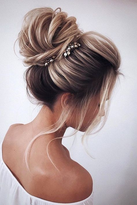 61 top idées de coiffures de chignon de mariage 15