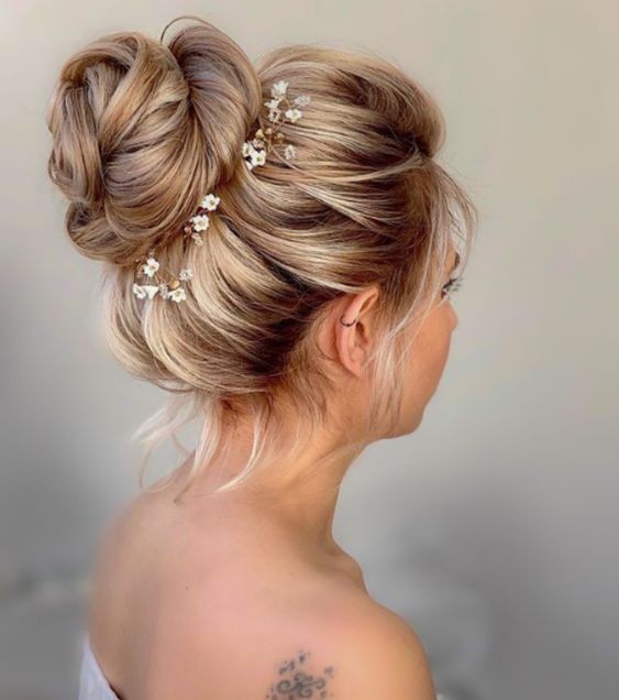 61 top idées de coiffures de chignon de mariage 19