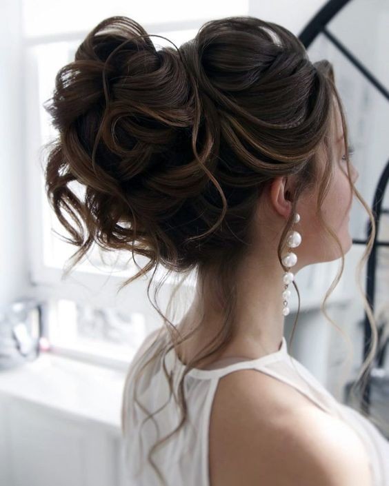 61 top idées de coiffures de chignon de mariage 38