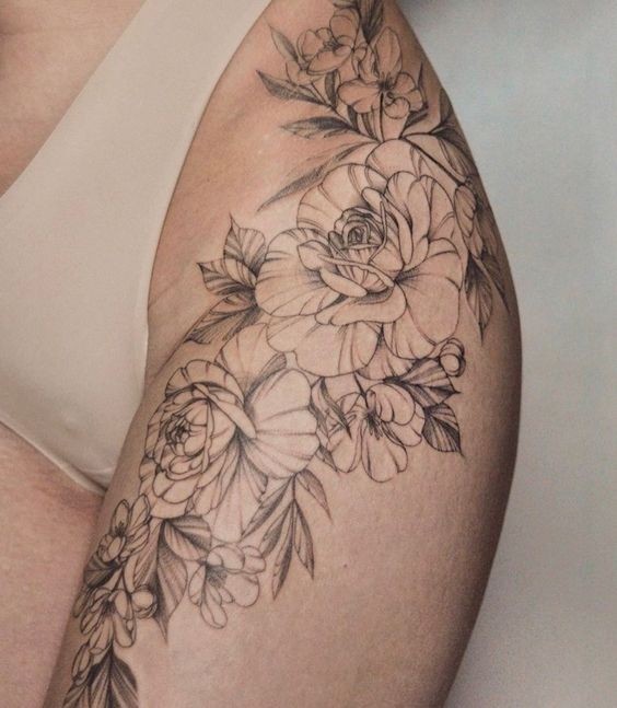 Les 50 plus beaux tatouages hanche pour femme 1