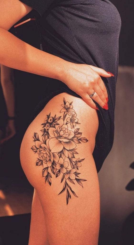 Les 50 plus beaux tatouages hanche pour femme 18