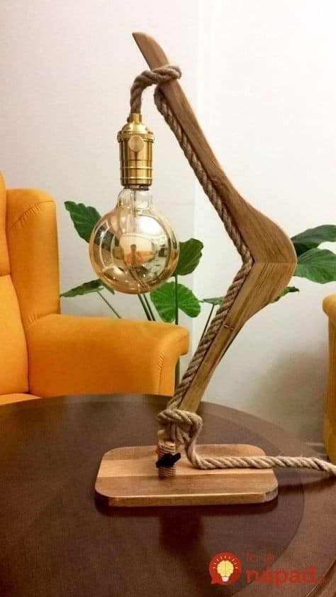 24 idées pour créer votre propre lampe en bois flotté 24