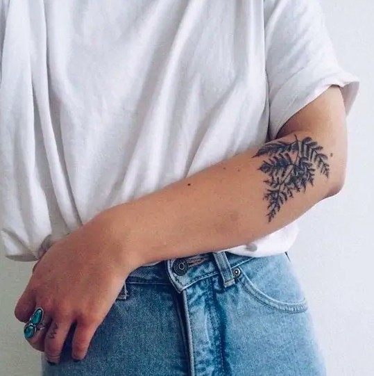50 idées de tatouages pour les amoureux des plantes 24