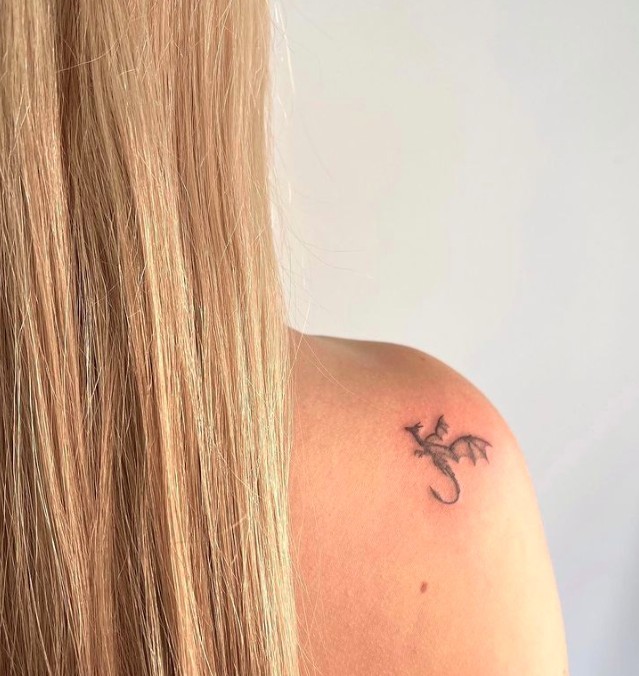 88 petits tatouages mignons et minimalistes pour femmes 6
